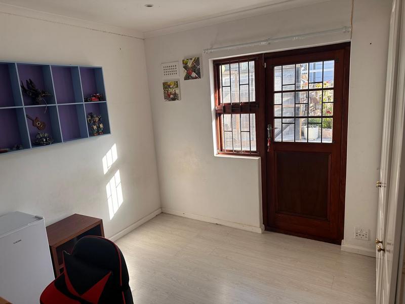 4 Bedroom Property for Sale in Fish Hoek Western Cape
